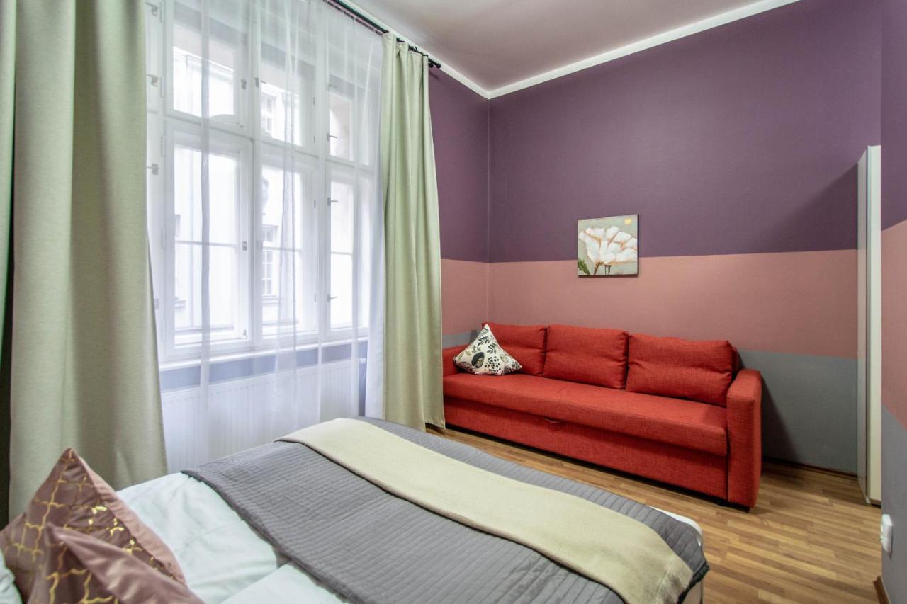 Ruzova Apartment By Ruterra Praga Exterior foto
