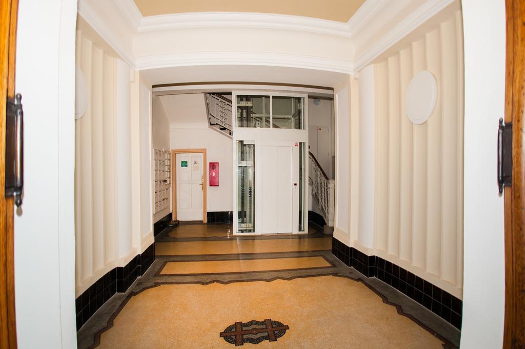 Ruzova Apartment By Ruterra Praga Quarto foto